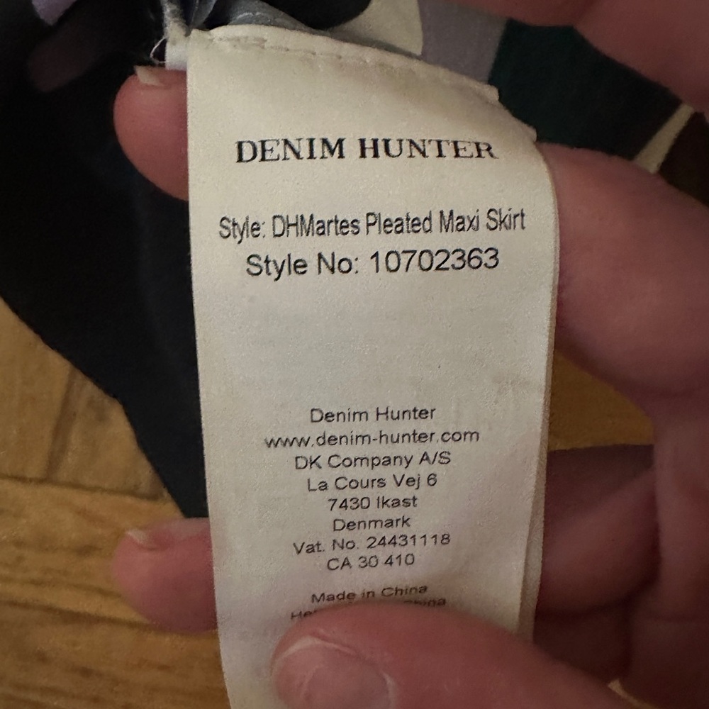 Denim Hunter skirt size small - Picture 7 of 8